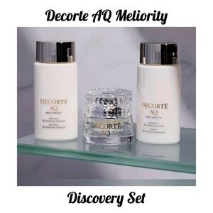 Decorté Skincare Set
